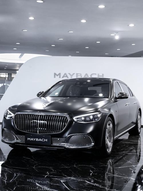 成都92岚图汽车的售后服务让用户无忧出行，迈巴赫未来的豪华车趋势